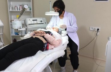 Güzellik ve Saç Bakım Hizmetleri alanı ustalık sınavlarımız devam etmektedir. 